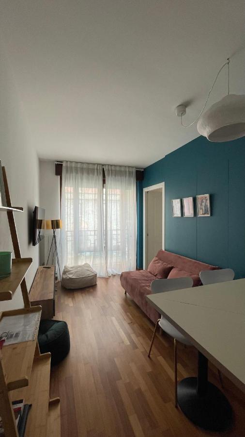 Bocconi 1 Bdr With Style Apartment Милано Екстериор снимка