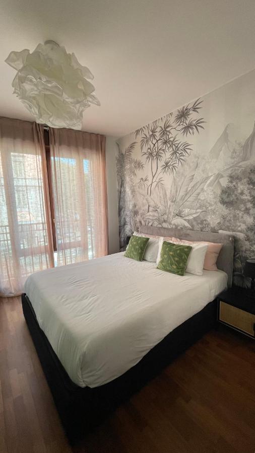 Bocconi 1 Bdr With Style Apartment Милано Екстериор снимка